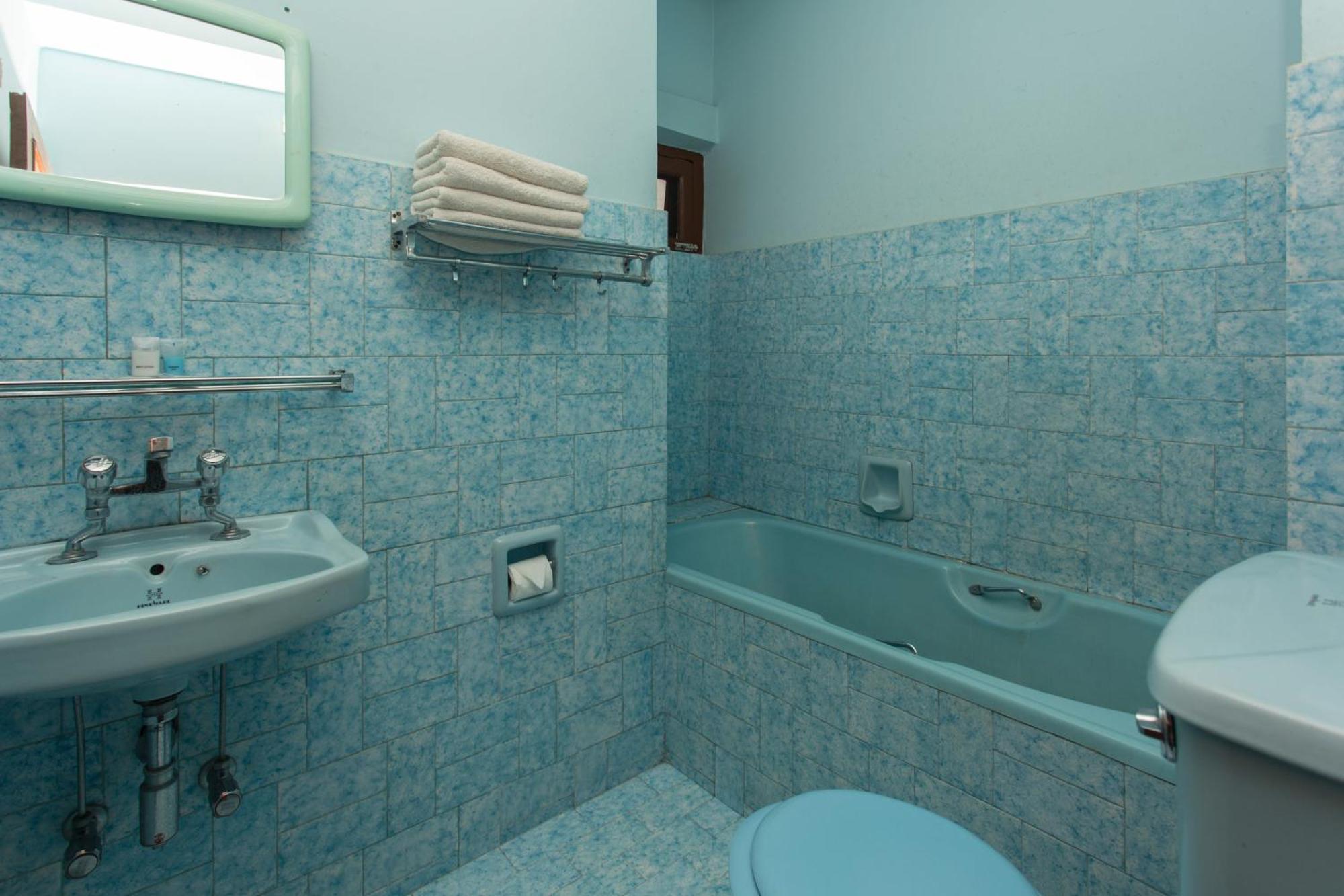פוקהרה Hotel Peninsula מראה חיצוני תמונה