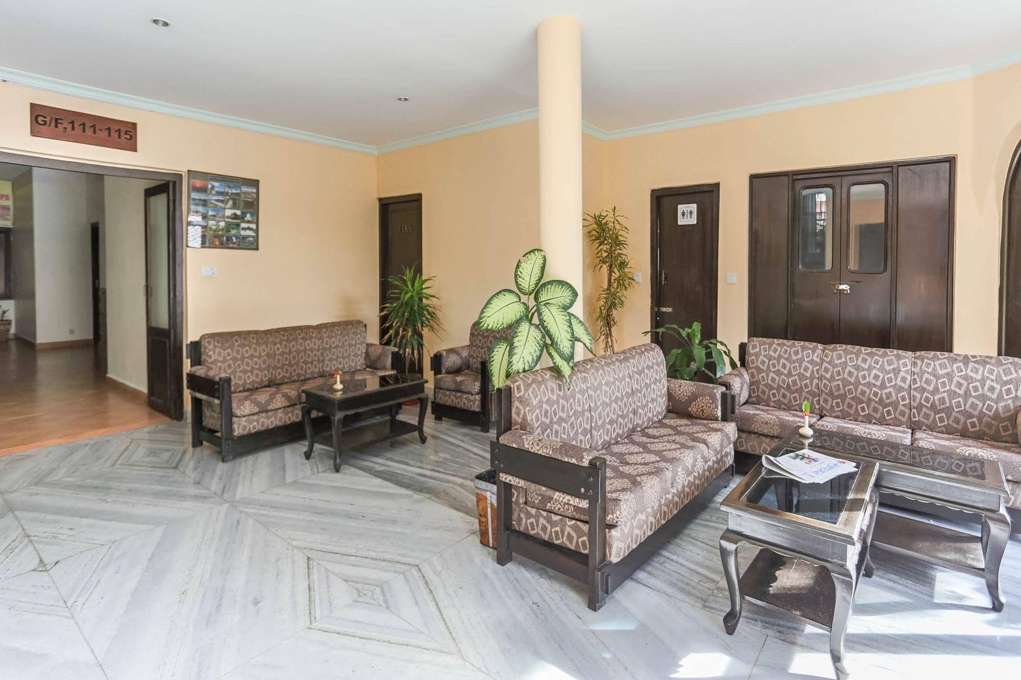 פוקהרה Hotel Peninsula מראה חיצוני תמונה